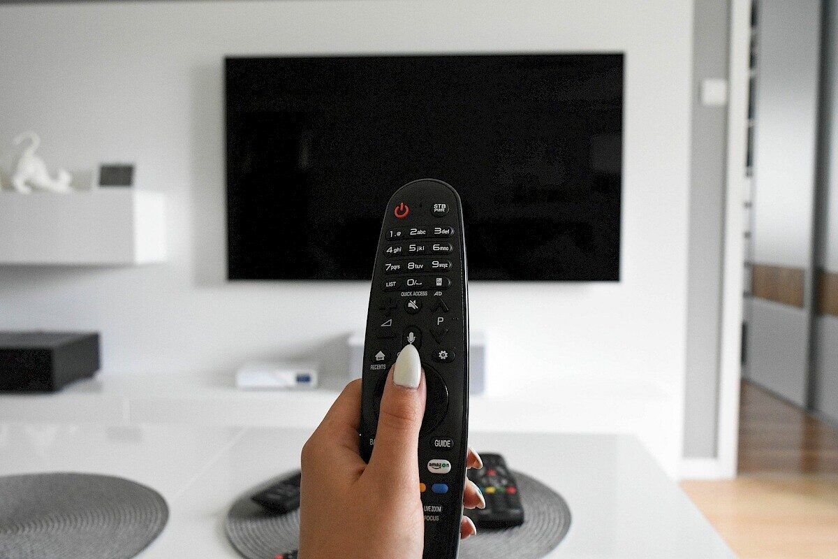 tv-4308537_1920