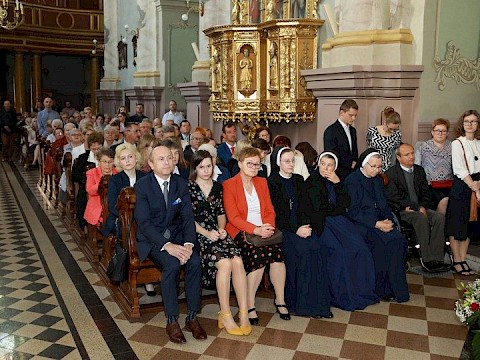 Zdjęcie 2 z 82