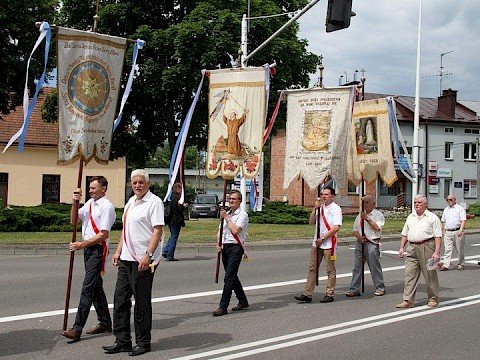 Zdjęcie 2 z 153
