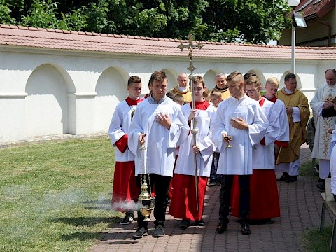 Zdjęcie 2 z 83