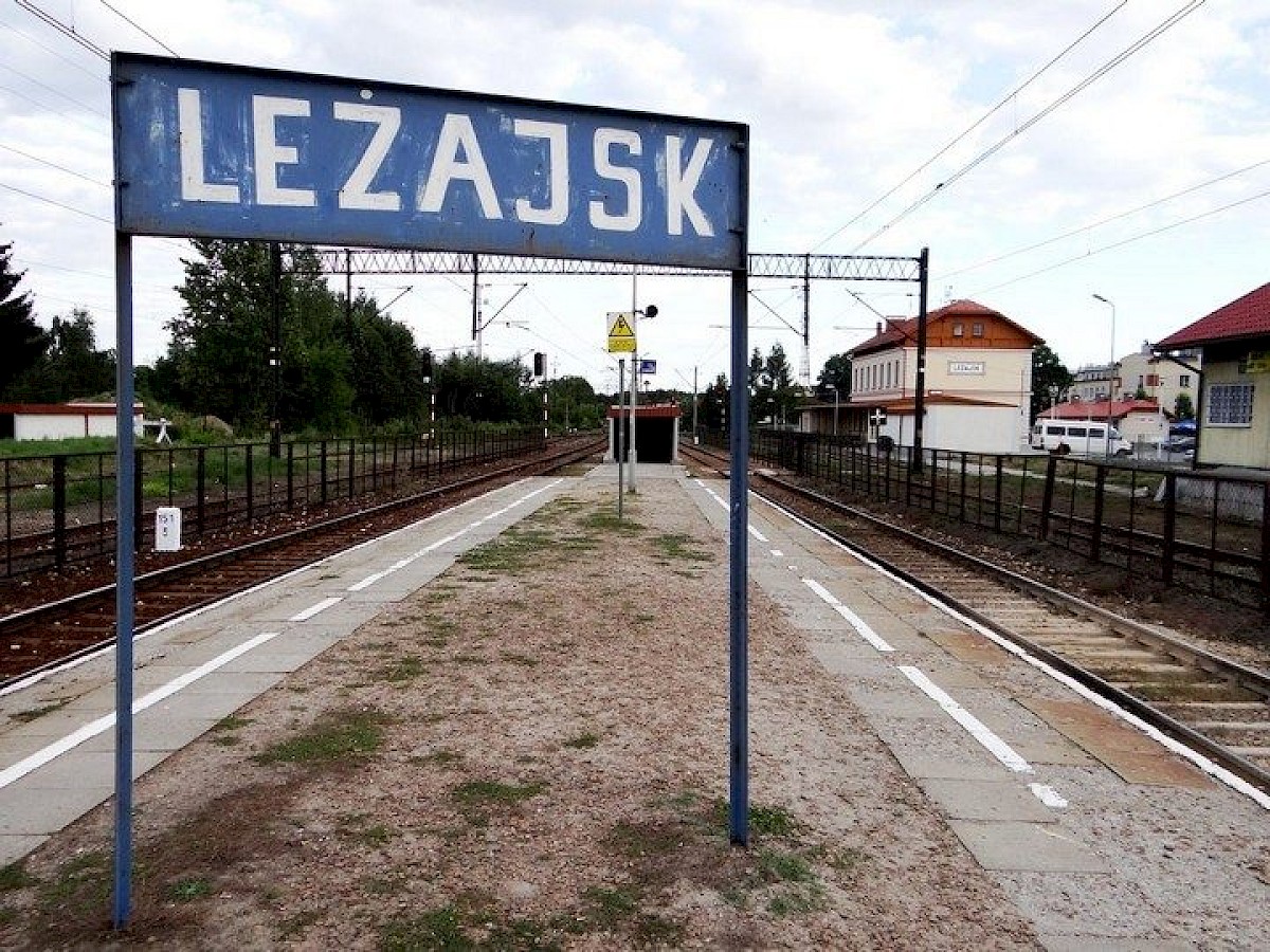 Leżajsk_-_stacja_PKP_(6)